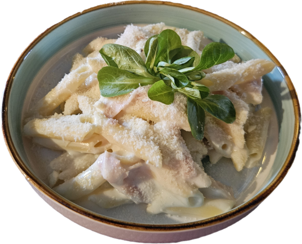 Syrovo smotanové cestoviny so šunkou, parmezán